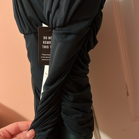 Express Sculpting Bodysuit - Picture 4 of 7